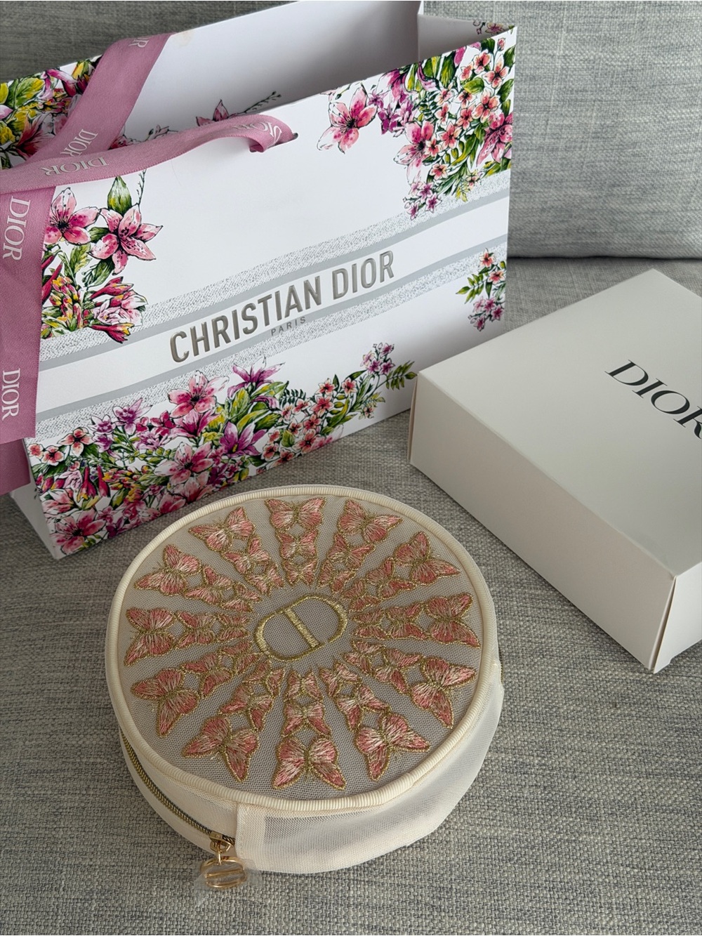 Dior Beauty Pink Embroidered Round Pouch - Picture 7 of 9